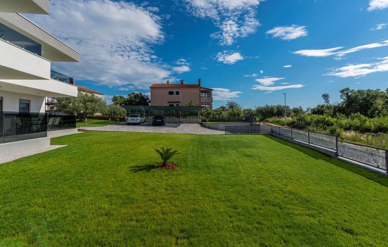 Apart Residence Blue Sea Poreč Buitenkant foto