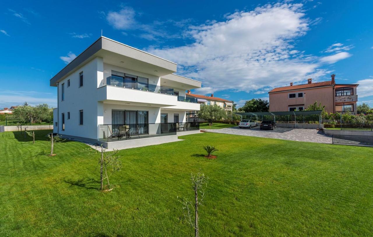 Apart Residence Blue Sea Poreč Buitenkant foto
