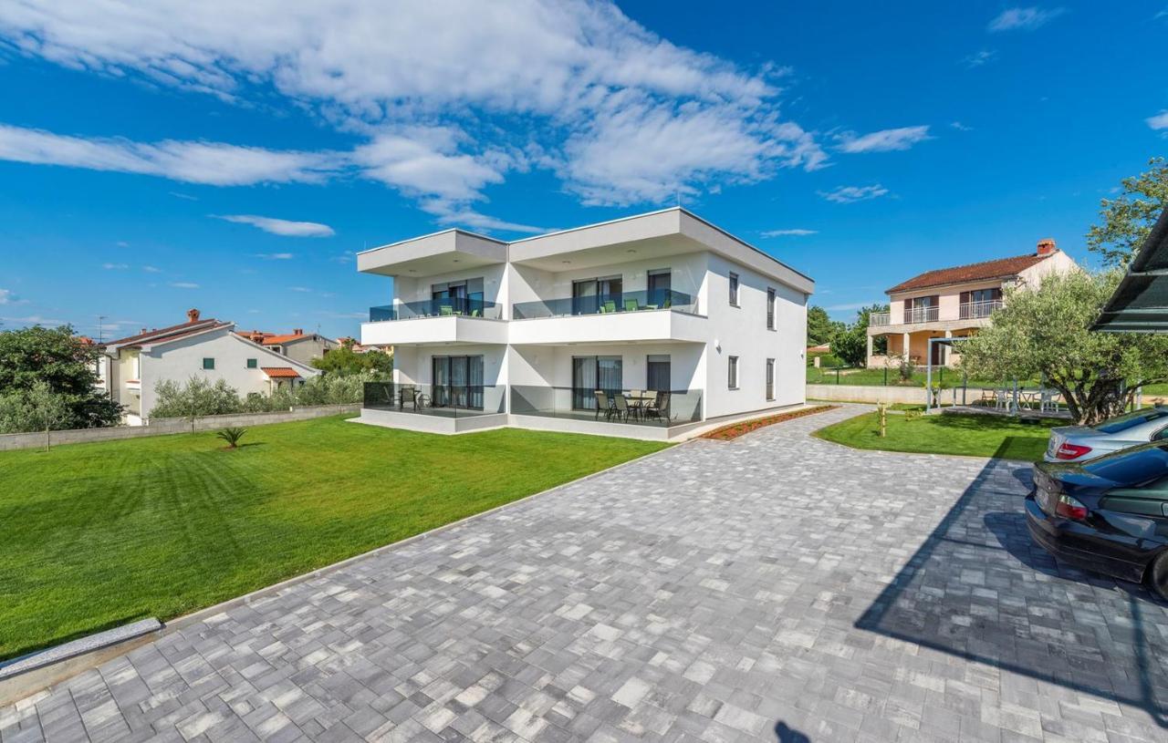 Apart Residence Blue Sea Poreč Buitenkant foto